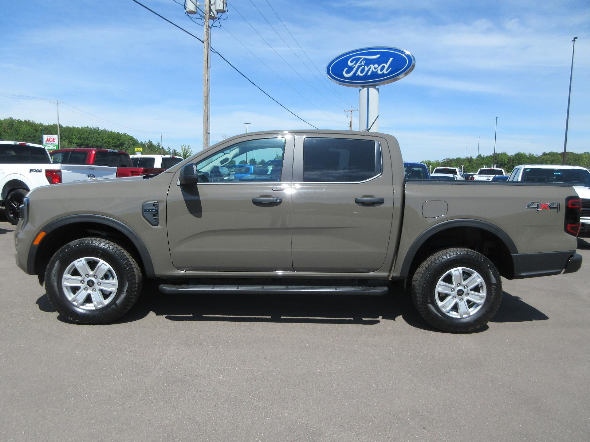 2025 Ford Ranger XL 4WD SuperCrew 5' Box in Marsh Gray — front three-quarter view