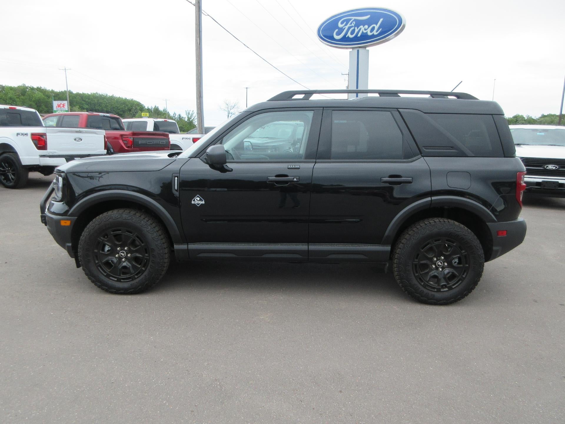 2025 Ford Bronco Sport Outer Banks 4x4 in Shadow Black — front three-quarter view