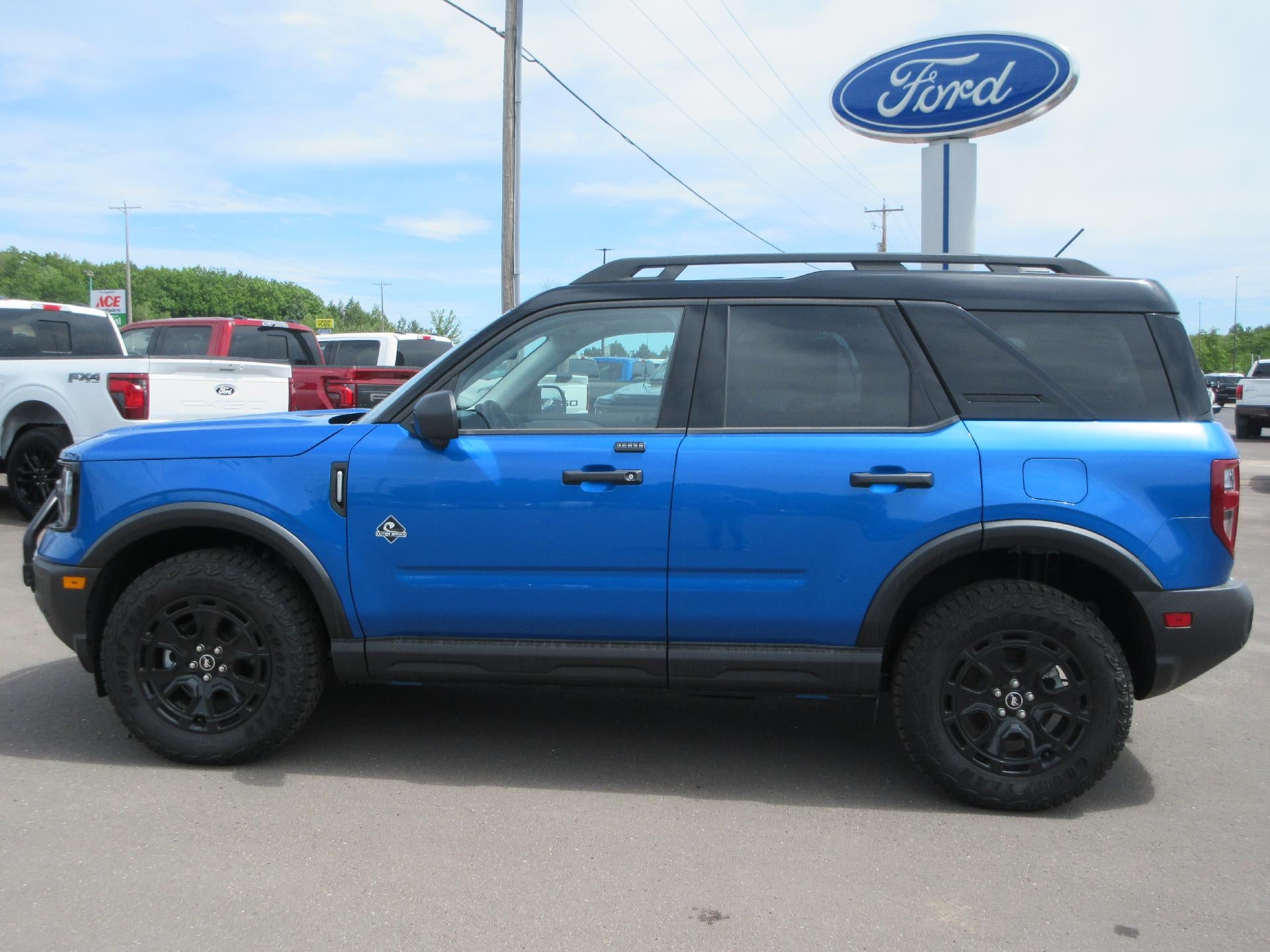 2025 Ford Bronco Sport Outer Banks 4x4 in Vel Blue — front three-quarter view