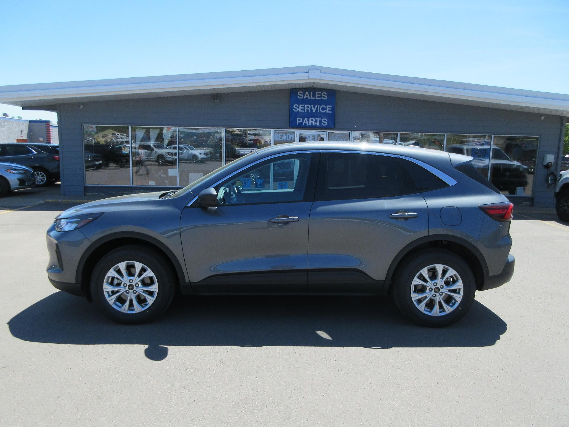 2024 Ford Escape Active AWD in Carbonized Gray Metallic — front three-quarter view