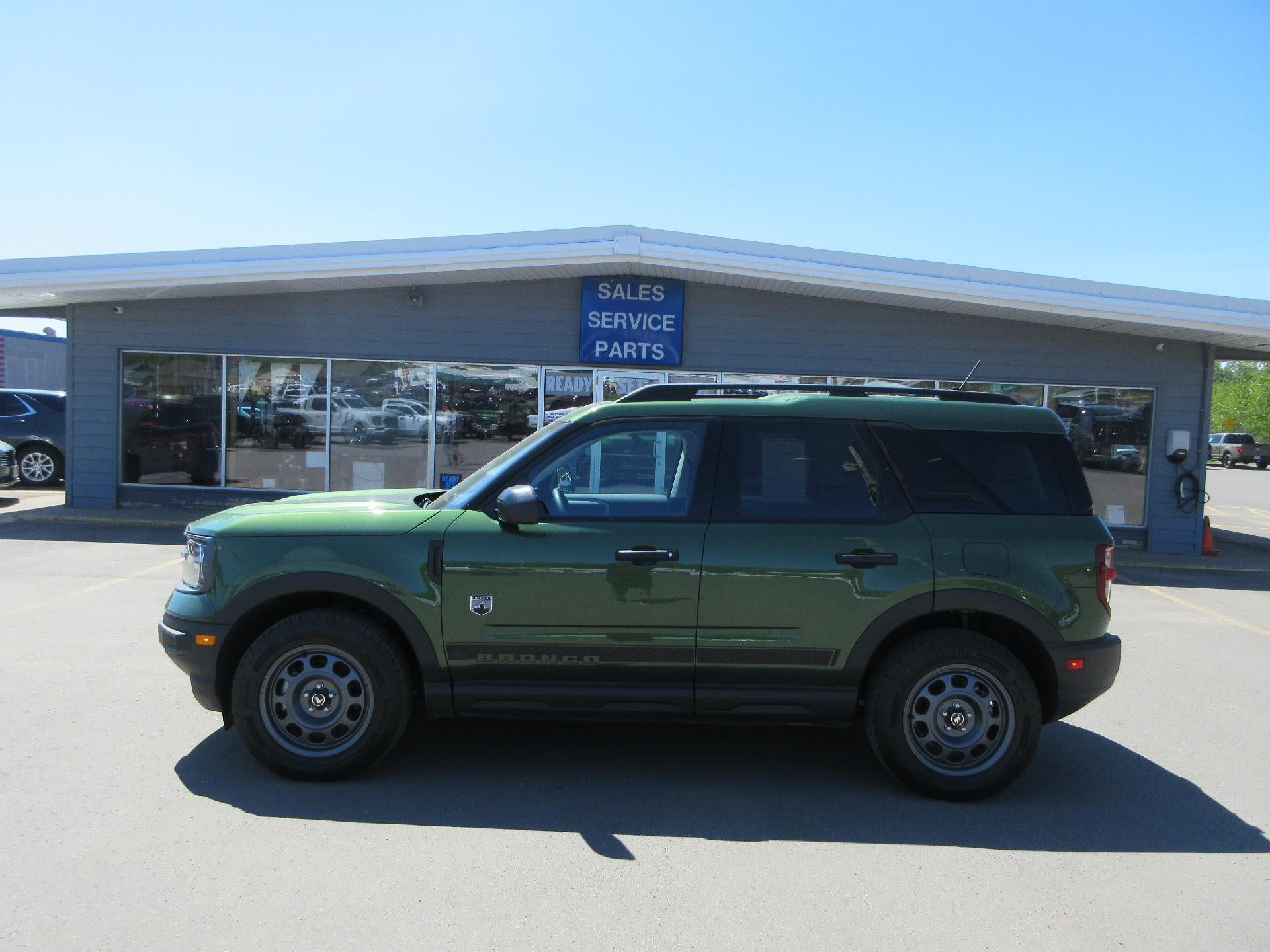 2024 Ford Bronco Sport Big Bend 4x4 in Eruption Green Metallic — front three-quarter view